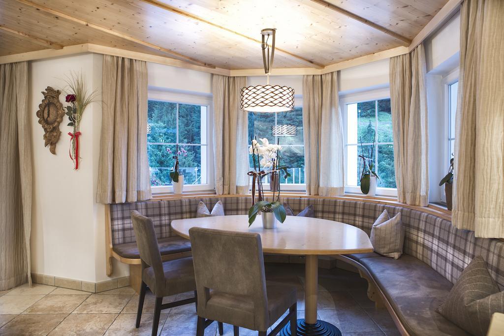 Hotel Comploj Adults Only Selva di Val Gardena Zewnętrze zdjęcie
